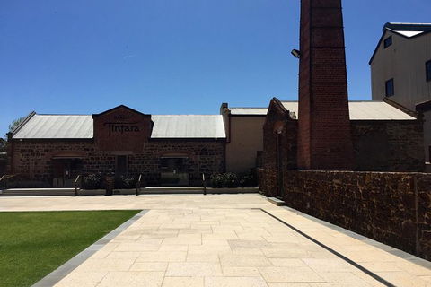 McLaren Vale Tour, Visit Up To 5 Wineries With A Great Itinerary. - Accommodation Newcastle 3