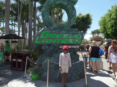 Gold Coast Theme Park Pass: Warner Bros. Movie World, Sea World And Wet'n'Wild - Accommodation Newcastle 7
