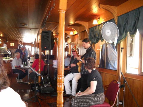 Brisbane River Lunchtime Cruise - Accommodation Newcastle 13