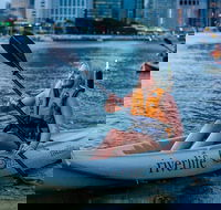 Saturday Night Brisbane Kayak Tour with Optional BBQ Dinner - Accommodation Newcastle