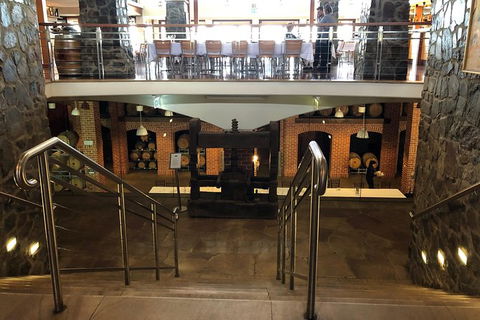Sirromet Winery All Inclusive Lunch @ Lurleens, Tour, Tastings And Transfers - Accommodation Newcastle 9