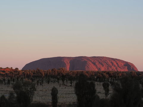 Uluru And Kata Tjuta Experience With BBQ Dinner - Accommodation Newcastle 1