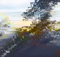 Canoe Point Beach and Parklands - Accommodation Newcastle