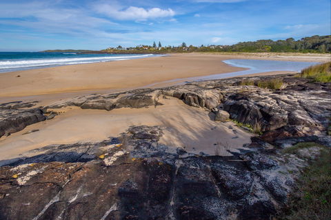 Cormorant Beach - Accommodation Newcastle 0