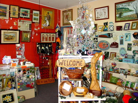 Country Brushstrokes - Accommodation Newcastle 0