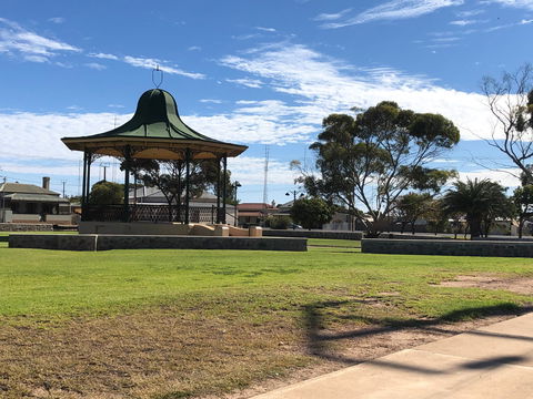 Davies Square, Wallaroo - Accommodation Newcastle 1