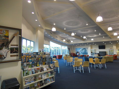 Dunn Lewis Centre - Accommodation Newcastle 1