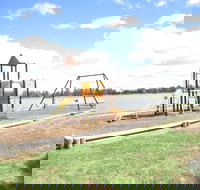 Gum Bend Lake - Accommodation Newcastle