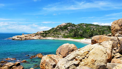Horseshoe Bay - Bowen - Accommodation Newcastle 1