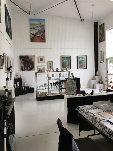 Julesart Studio/Gallery - Accommodation Newcastle 0