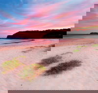 McKenzies Beach - Accommodation Newcastle