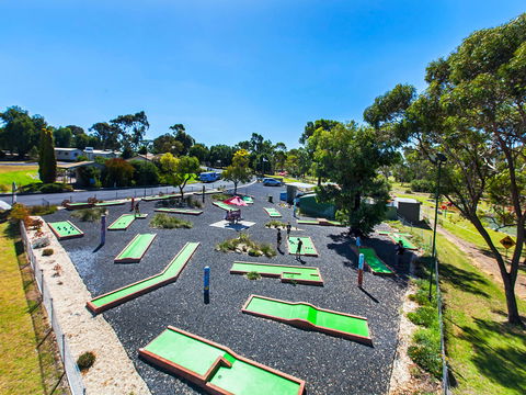Naracoorte Mini Golf - Accommodation Newcastle 1