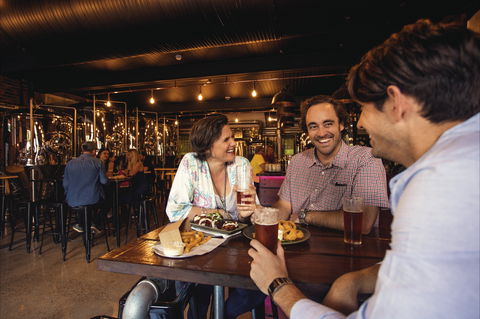 Warrego Way - Accommodation Newcastle 1