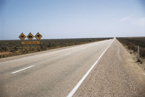 Eyre Highway - Accommodation Newcastle 0