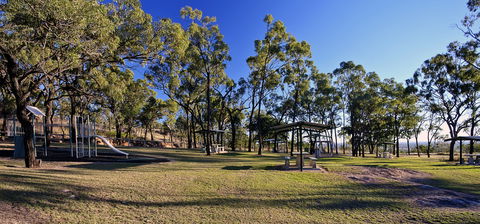 Middlemount - Accommodation Newcastle 0
