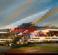 Stefani Hilltop Gallery - Accommodation Newcastle