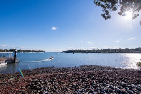 Lamb Island (Nguderoo) - Accommodation Newcastle 2