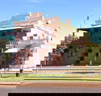 Old Gentleman's Club - Accommodation Newcastle