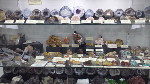 The Ted Elliott Mineral Collection - Accommodation Newcastle 2