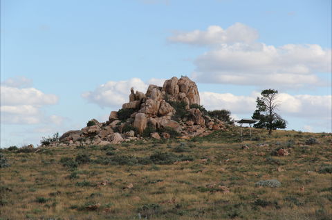 Castle Rock Walk And Lookout - Accommodation Newcastle 1