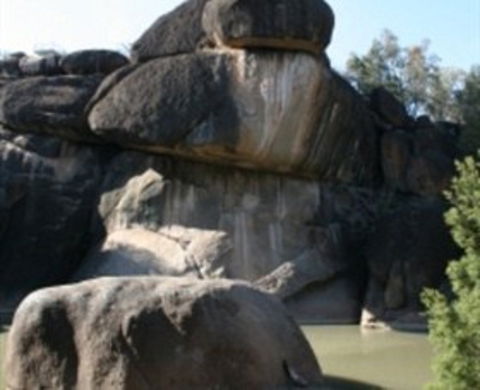 Cranky Rock Nature Reserve - Accommodation Newcastle 0