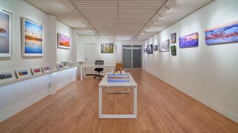 Scott Leggo Gallery - Accommodation Newcastle 1