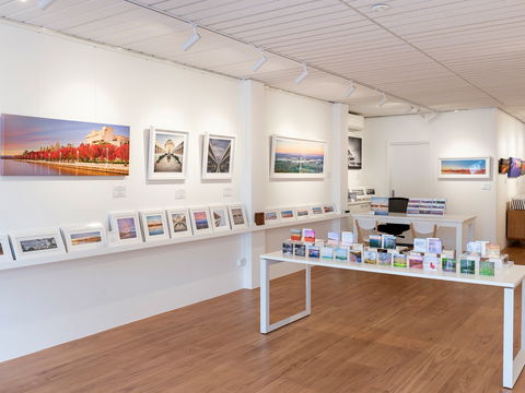 Scott Leggo Gallery - Accommodation Newcastle 2
