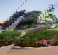 Yeppoon War Memorial - Accommodation Newcastle