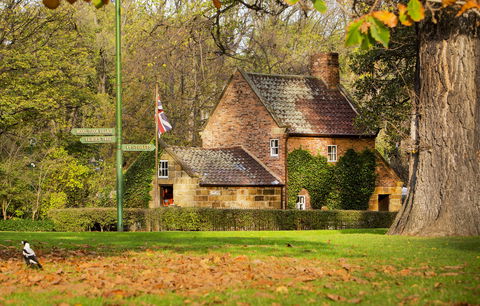 Cooks' Cottage - Accommodation Newcastle 0