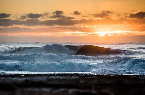 Guillotines Surf Break - Accommodation Newcastle 0