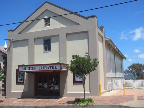 Milton Theatre - Accommodation Newcastle 0