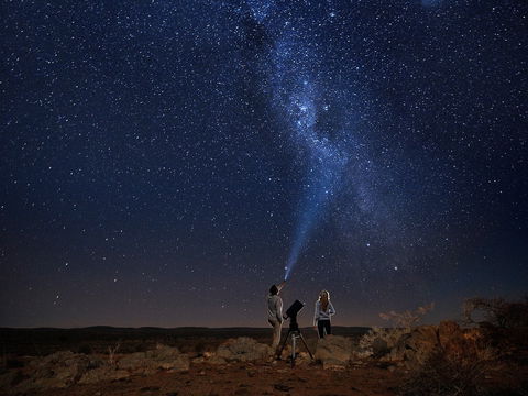 Outback Astronomy - Accommodation Newcastle 1
