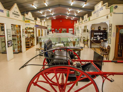 Redland Museum Inc - Accommodation Newcastle 2