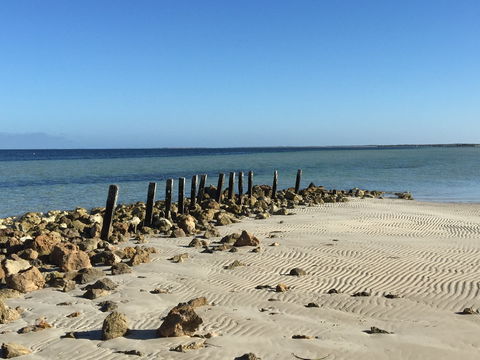 Simms Cove Lookout And Beach, Moonta Bay - Accommodation Newcastle 2