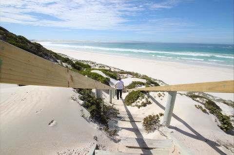 Coffin Bay National Park - Accommodation Newcastle 0