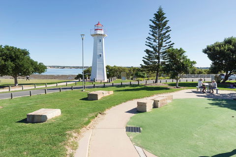 Eddie Santaguiliana Way - Accommodation Newcastle 1