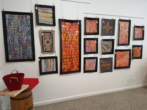 ITS OZZY Wonderful Alternatives - Accommodation Newcastle 1