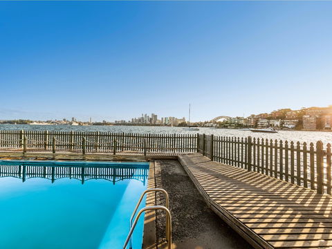 Maccallum Pool - Accommodation Newcastle 0