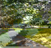 Millennium Esplanade and Tannum Sands Beach - Accommodation Newcastle