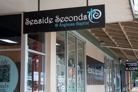 Seaside Seconds - Accommodation Newcastle 2