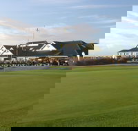 The Coast Golf Course - Accommodation Newcastle