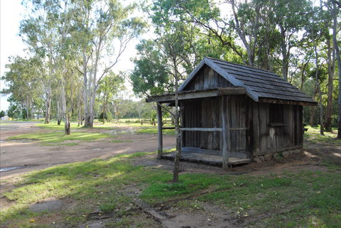 Tipperary Flat - Accommodation Newcastle 2