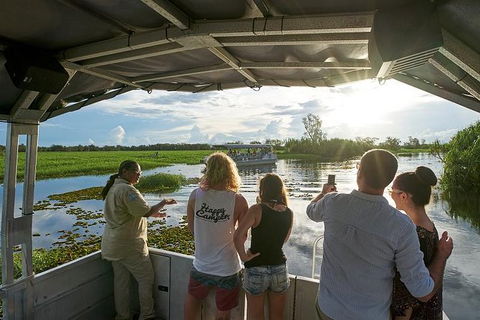 Yellow Water Cruise - Kakadu - Accommodation Newcastle 2