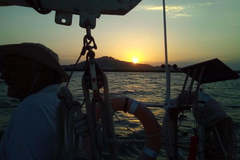 Sailing Boat Overnight Live Aboard Experience Townsville - Accommodation Newcastle 1