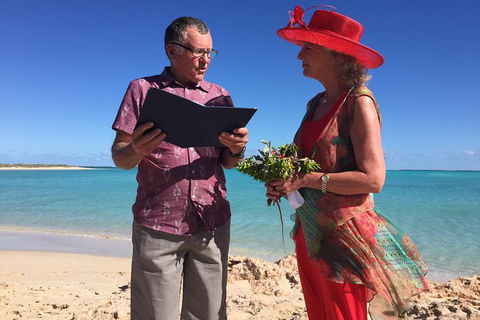 Elope In Paradise - Weddings At Mission Beach - Accommodation Newcastle 4