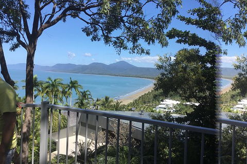 IMAX Private Transfer 7 Guests Cairns Airport To Hotels In Port Douglas - Accommodation Newcastle 4