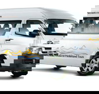 11 Seat Minibus  Brisbane Airport - Sunshine Coast Private Transfer - Accommodation Newcastle