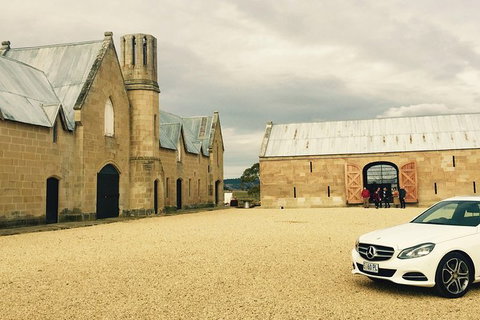 Signature Tour - Accommodation Newcastle 11