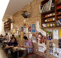 Las Chicas - Accommodation Newcastle
