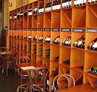 Lina's Bistro A Vin - Accommodation Newcastle